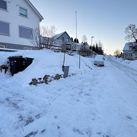 Sentralt Plassert Leilighet Ved Sherpatrappen Tromsø Extérieur photo