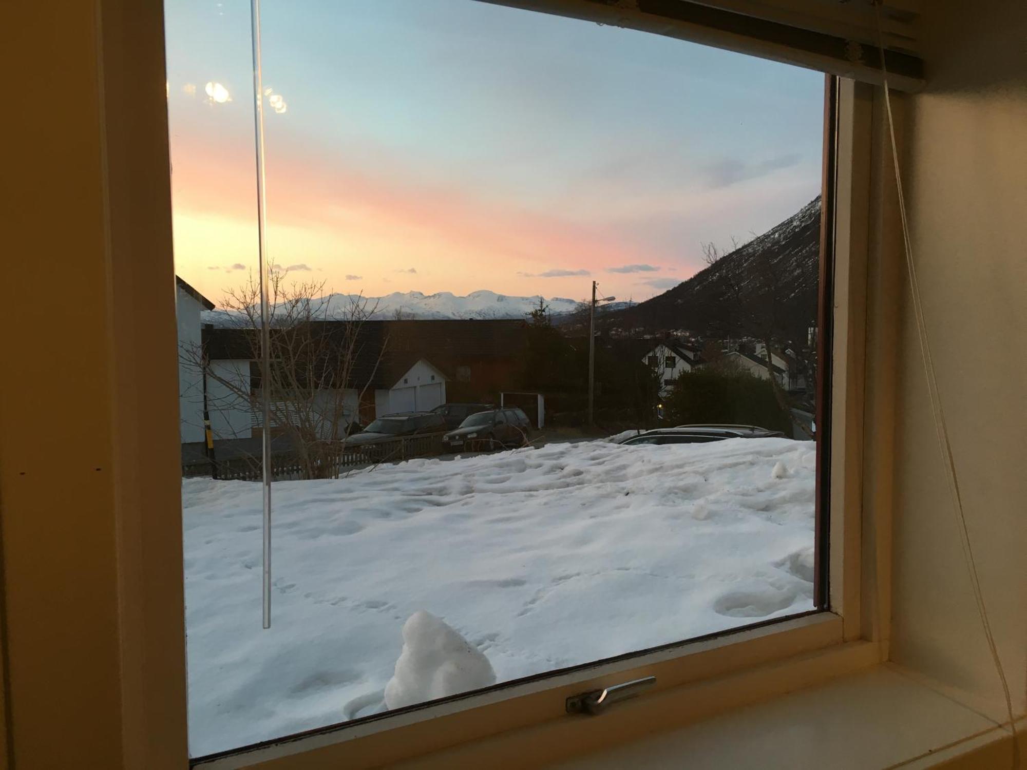 Sentralt Plassert Leilighet Ved Sherpatrappen Tromsø Extérieur photo